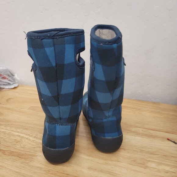 Bogs Blue Plaid Kids Rain & Snow Boots - Picture 4 of 9